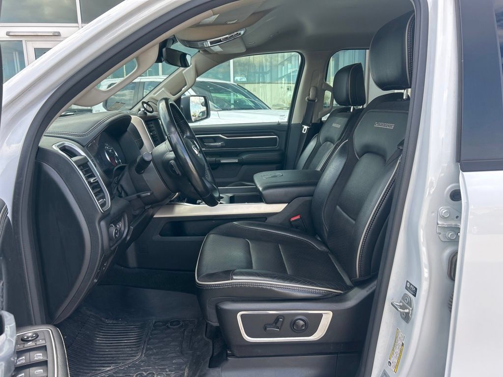 Used 2022 RAM 1500 Laramie AWD/4WD image 11