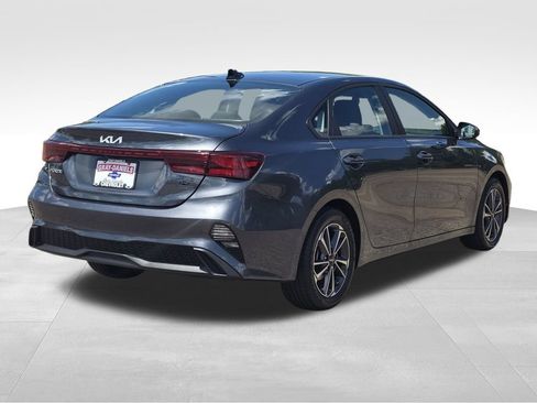 Used 2024 Kia Forte LXS FWD image 6