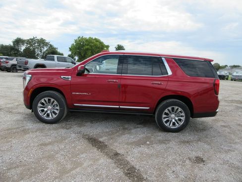 New 2026 GMC Yukon Denali w/ Sun & Power Step Package AWD/4WD image 6