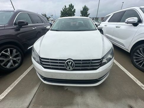 Used 2013 Volkswagen Passat TDI SEL Premium FWD image 8