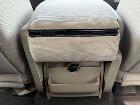 Used 2010 Ford F150 XLT image 14