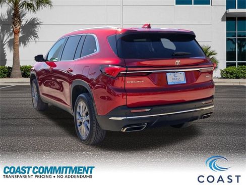 Used 2025 Buick Enclave Preferred w/ Power Package image 7