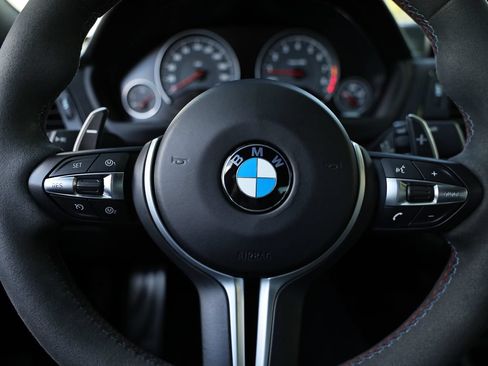 Used 2018 BMW M3 CS w/ Executive Package RWD image 31