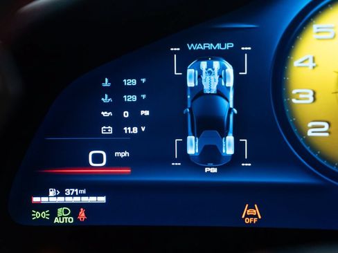 Certified 2025 Ferrari 12Cilindri RWD image 31