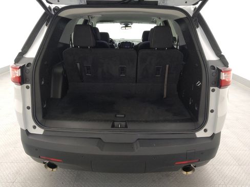 Used 2019 Chevrolet Traverse LT w/ LPO, Blackout Package AWD/4WD image 29