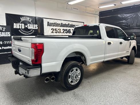 Used 2017 Ford F350 XLT w/ XLT Value Package AWD/4WD image 6