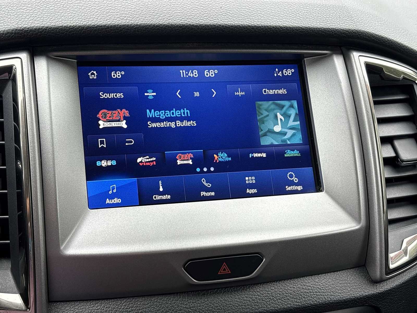 Used 2019 Ford Ranger XLT w/ Equipment Group 301A Mid AWD/4WD image 13