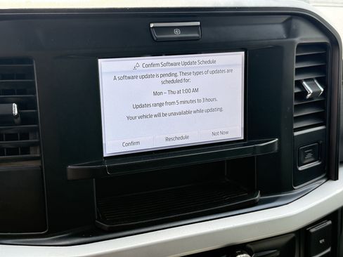 Used 2025 Ford F250 XLT AWD/4WD image 20