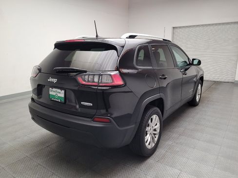 Used 2021 Jeep Cherokee Latitude FWD image 9