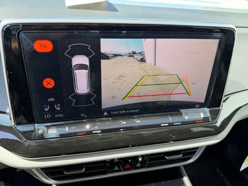 New 2026 Volkswagen Atlas Peak Edition AWD/4WD image 26
