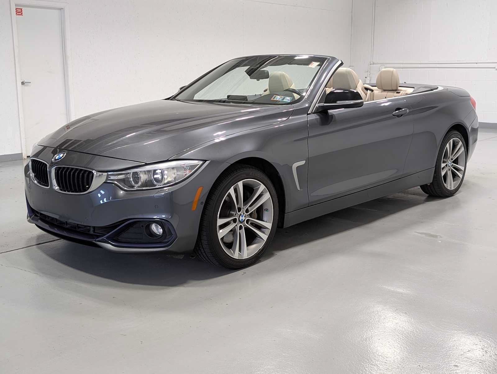 Used 2015 BMW 435i xDrive Convertible AWD/4WD image 2