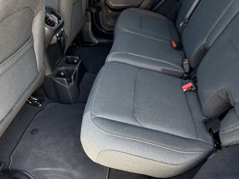 Used 2025 Jeep Wrangler Unlimited Sport AWD/4WD image 10