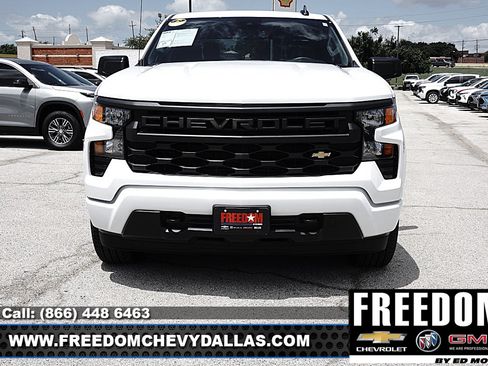 New 2026 Chevrolet Silverado 1500 Custom RWD image 2
