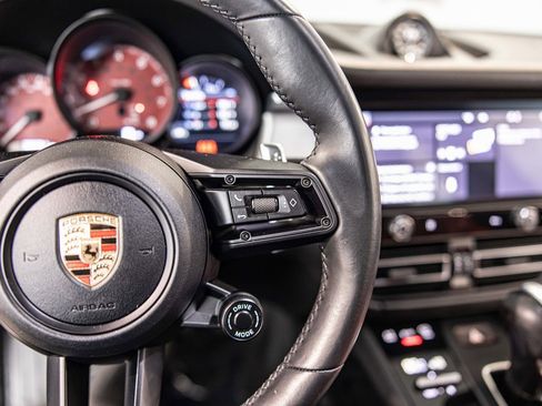 Used 2023 Porsche Macan S image 26