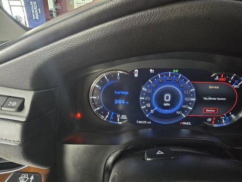 Used 2017 Cadillac Escalade ESV Premium Luxury image 29