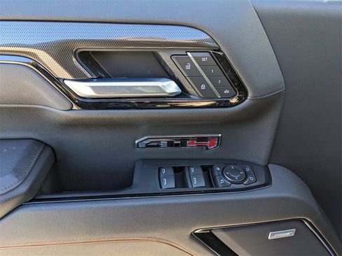 Used 2025 GMC Sierra 1500 AT4 image 19