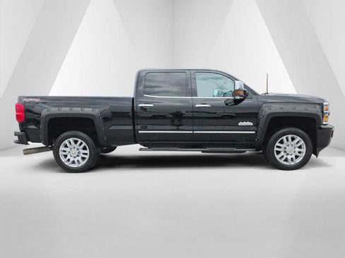 Used 2016 Chevrolet Silverado 2500 High Country image 4