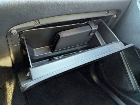 Used 2020 Ford Explorer XLT image 24