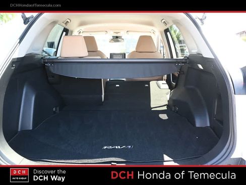 Used 2022 Toyota RAV4 XLE AWD/4WD image 22