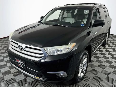 Used 2013 Toyota Highlander Limited AWD/4WD image 3