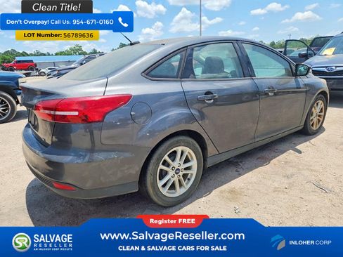 Used 2017 Ford Focus SE FWD image 4