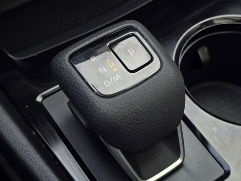 Used 2024 Nissan Rogue SV w/ SV Premium Package FWD image 35