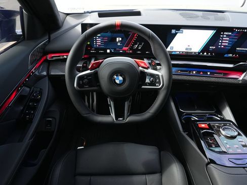 Used 2026 BMW M5 Touring AWD/4WD image 17