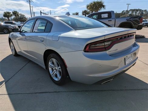 Used 2023 Dodge Charger SXT image 6