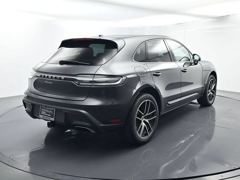 Certified 2025 Porsche Macan w/ Premium Package Plus AWD/4WD image 14