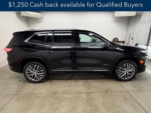 New 2026 Buick Enclave Avenir w/ Super Cruise Package AWD/4WD image 2
