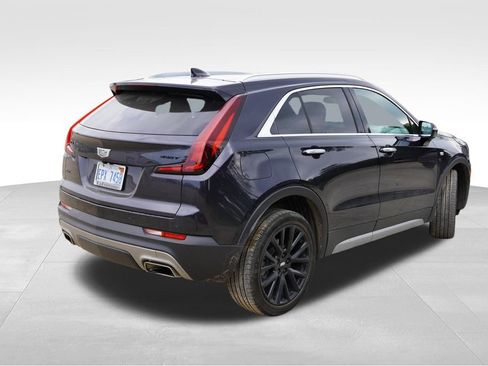 Used 2023 Cadillac XT4 Premium Luxury w/ LPO, ONYX Package AWD/4WD image 3