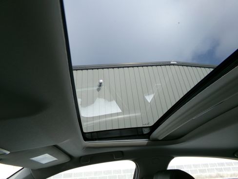 Certified 2024 Honda Civic EX-L image 14