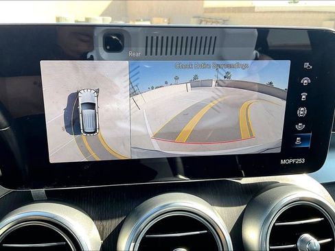 Used 2022 Mercedes-Benz GLC 300 image 21