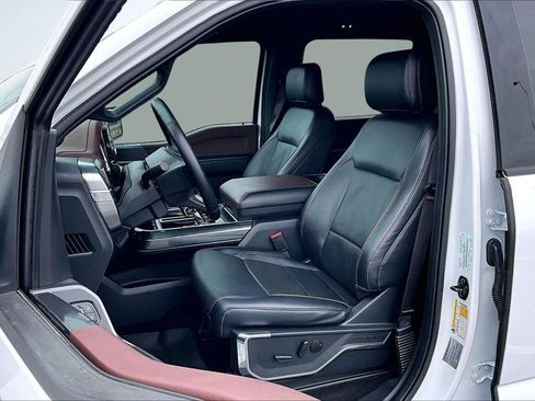 Used 2022 Ford F150 Lariat w/ Max Trailer Tow Package image 25