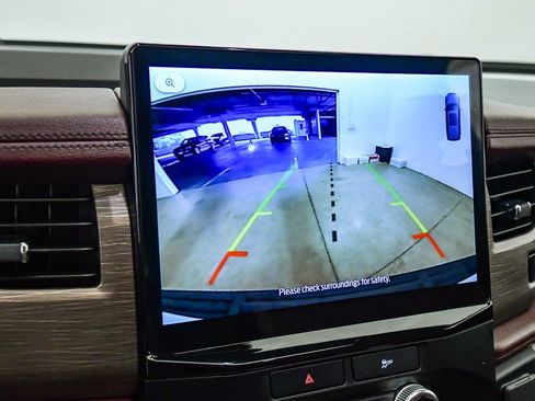 Used 2023 Ford Expedition Limited image 26