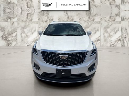 Used 2023 Cadillac XT5 Premium Luxury AWD/4WD image 2