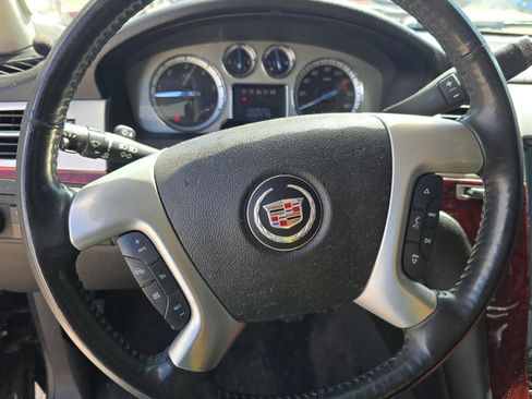 Used 2012 Cadillac Escalade ESV Luxury image 13