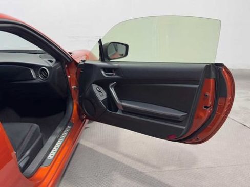 Used 2013 Scion FR-S RWD image 9