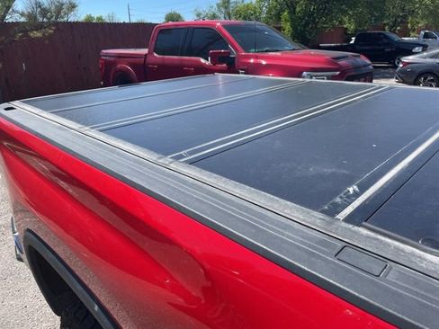 Used 2023 Chevrolet Silverado 2500 LT w/ Convenience Package image 8