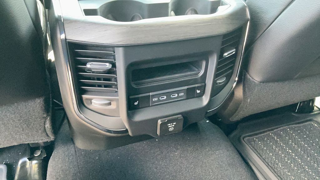 New 2026 RAM 2500 Limited AWD/4WD image 11
