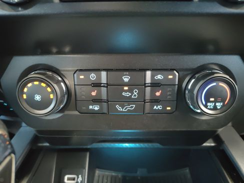 Used 2020 Ford F150 XLT w/ Equipment Group 302A Luxury image 20