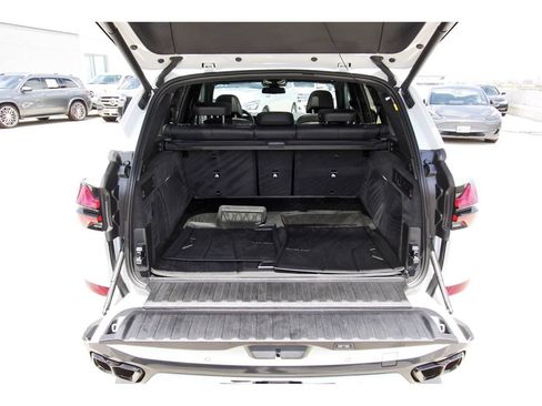 Used 2025 BMW X5 M60i AWD/4WD image 29