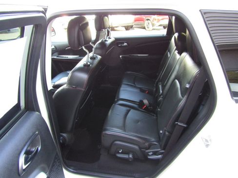 Used 2019 Dodge Journey GT w/ Nav & Sun Group AWD/4WD image 5