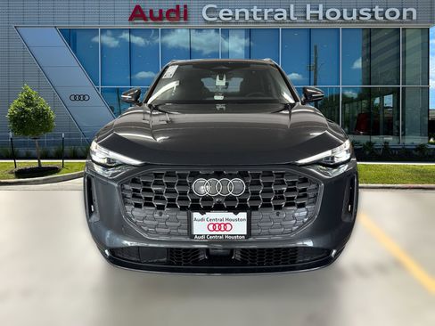 Certified 2025 Audi Q5 Prestige image 6