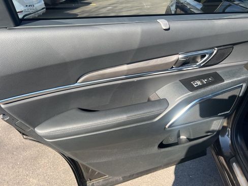 Certified 2024 Kia Telluride SX Prestige X-Line image 11