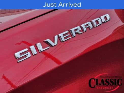 Used 2022 Chevrolet Silverado 1500 LTZ w/ LTZ Premium Package image 18