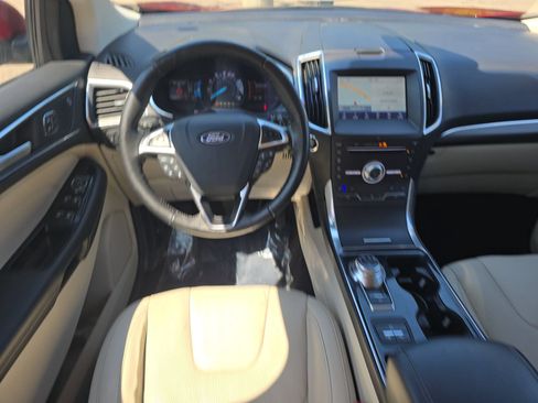 Used 2019 Ford Edge Titanium w/ Equipment Group 301A AWD/4WD image 15