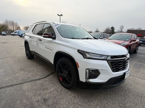 Used 2022 Chevrolet Traverse Premier w/ Redline Edition image 8