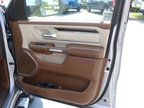 Used 2021 RAM 1500 Laramie AWD/4WD image 35
