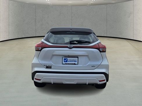 Used 2024 Nissan Kicks SR image 6